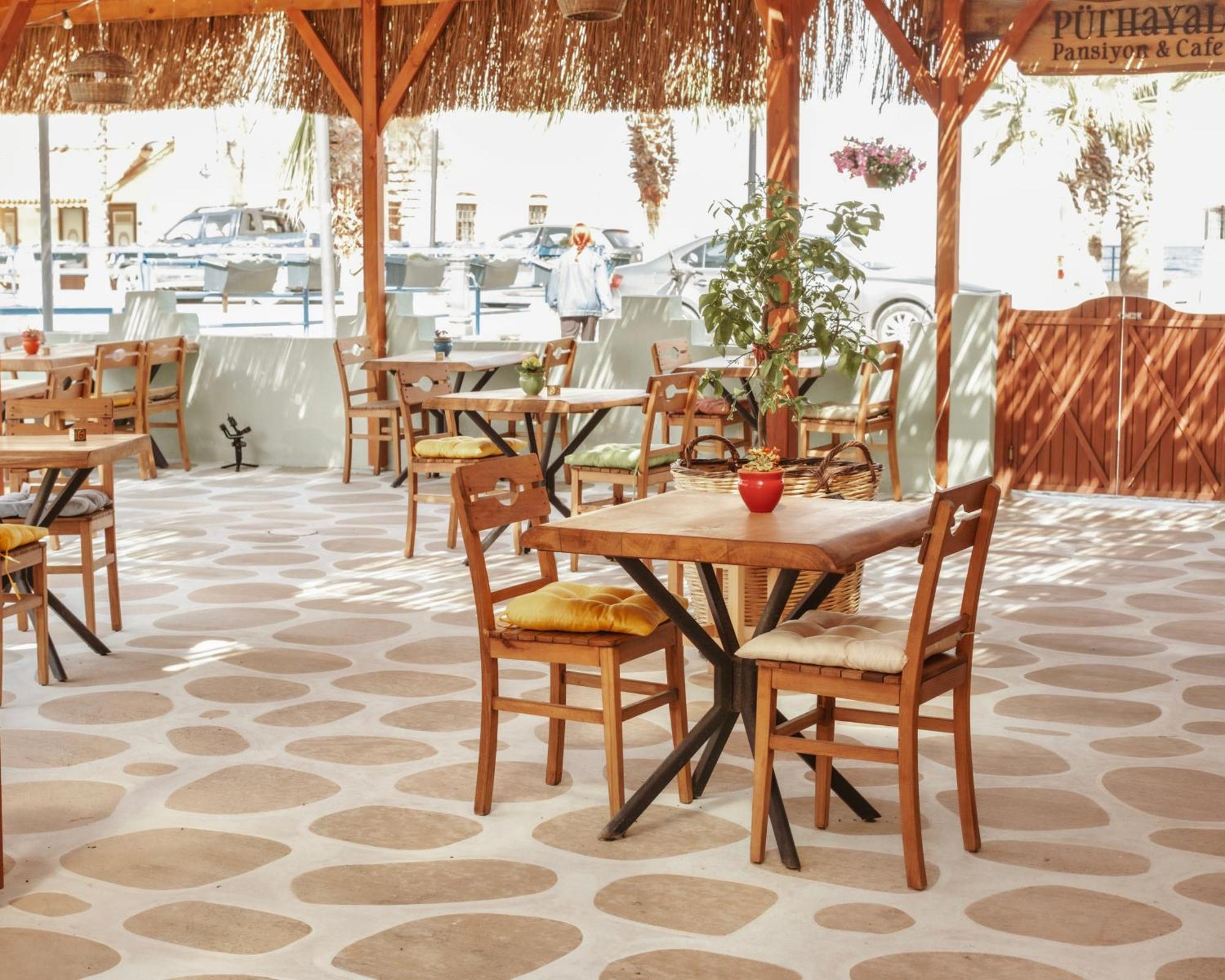 Cesme Puerhayal Pansiyon ภายนอก รูปภาพ