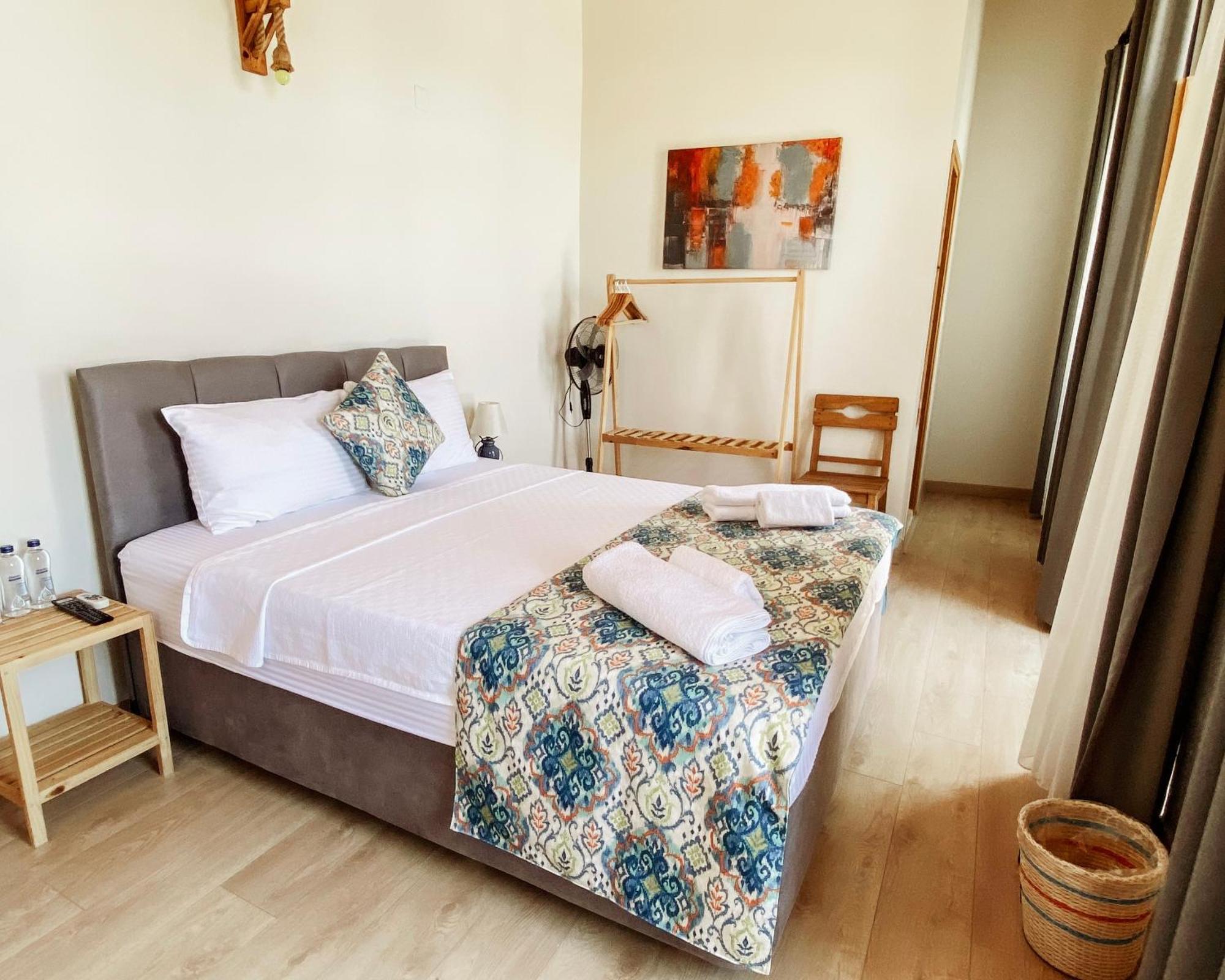 Cesme Puerhayal Pansiyon ภายนอก รูปภาพ