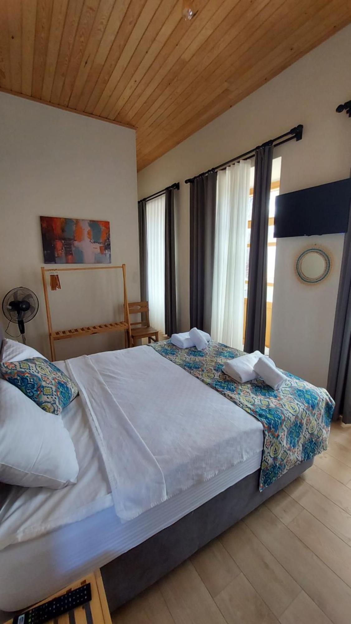 Cesme Puerhayal Pansiyon ภายนอก รูปภาพ