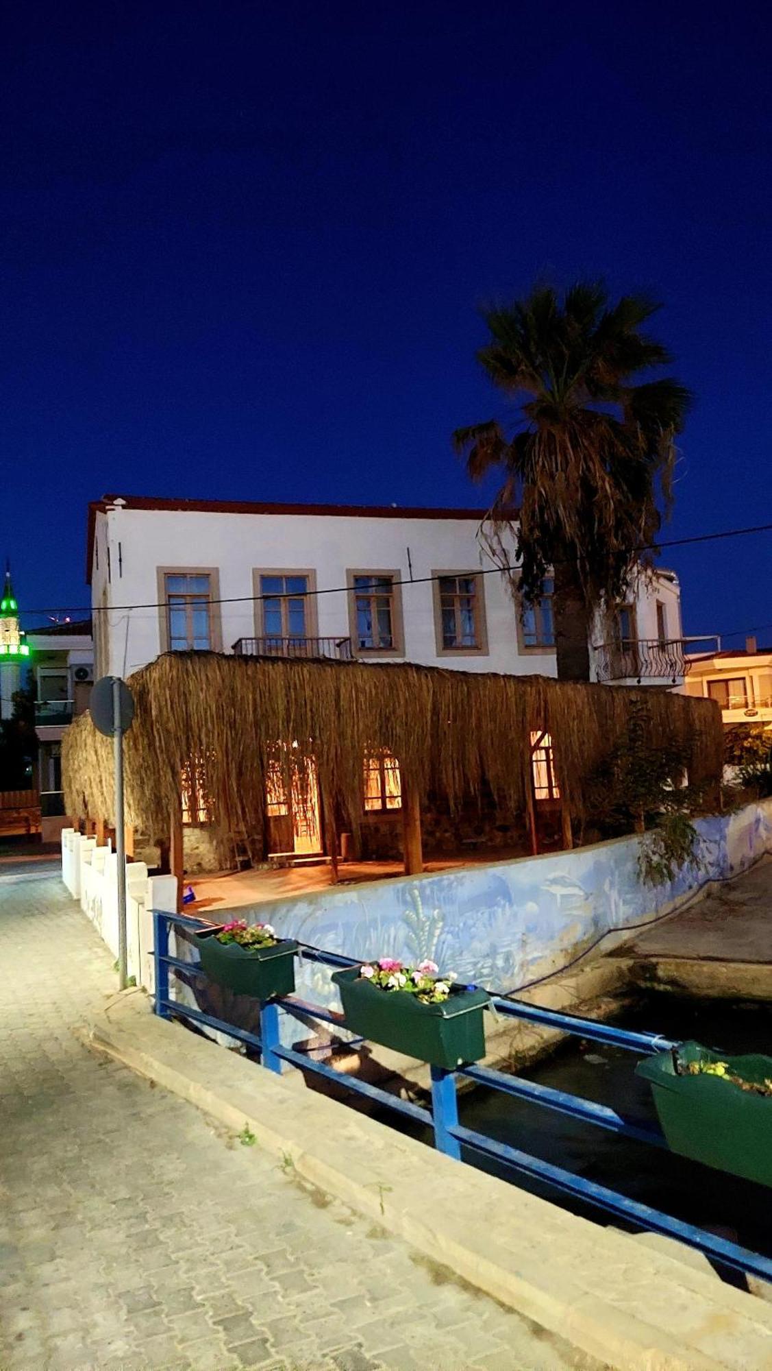Cesme Puerhayal Pansiyon ภายนอก รูปภาพ